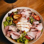 Salade Mozzarella – Jambon Blanc Truffé – Tomates Confites